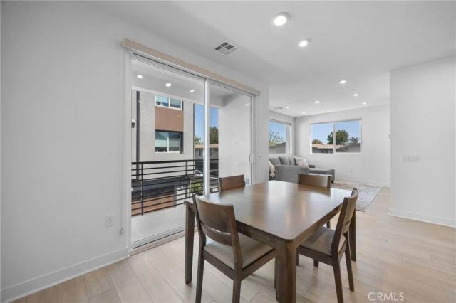 669 S Lyon Street, Santa Ana, CA 92705