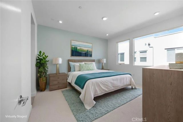 669 S Lyon Street, Santa Ana, CA 92705