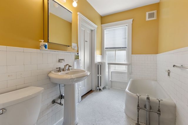 15 Myrtle Street 2, Boston, MA 02130