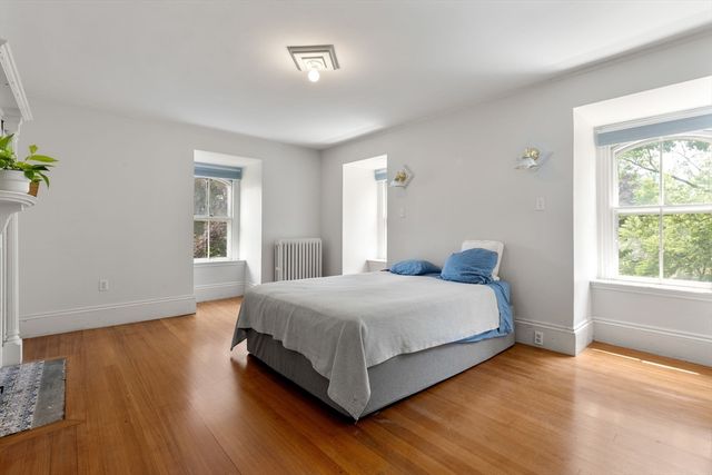15 Myrtle Street 2, Boston, MA 02130