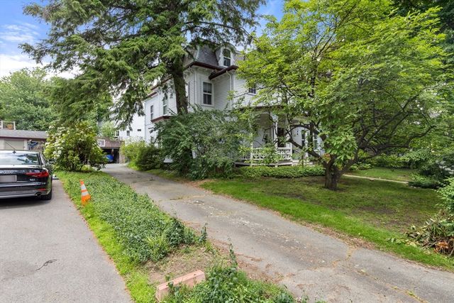 15 Myrtle Street 2, Boston, MA 02130