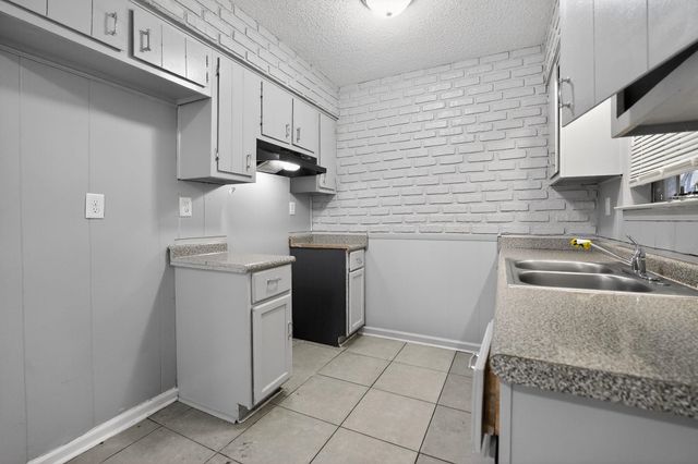 5320 PLOVER DR, Memphis, TN 38127