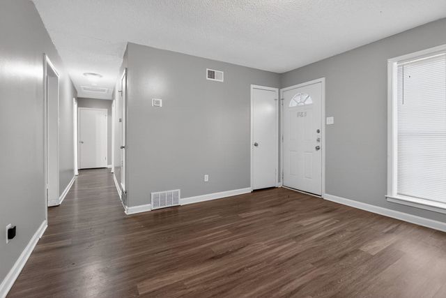 5320 PLOVER DR, Memphis, TN 38127