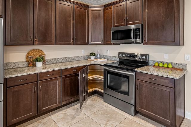 2011 MICHAEL TIAGO CIRCLE, Maitland, FL 32751