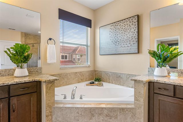 2011 MICHAEL TIAGO CIRCLE, Maitland, FL 32751