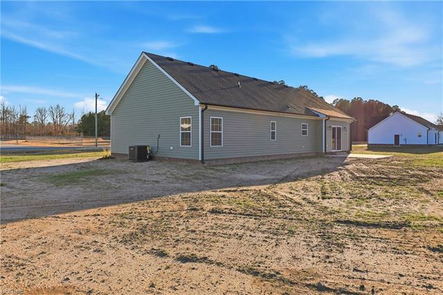 574 Foreman Bundy RD, Elizabeth City, NC 27909