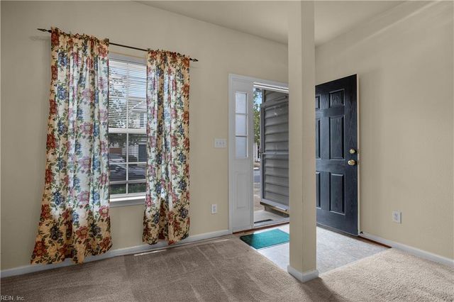 4004 River Breeze Circle CIR, Chesapeake, VA 23321