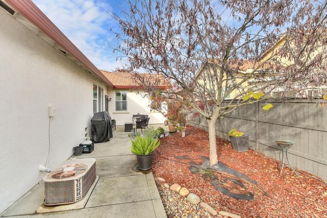 2383 Cotterdale Aly, Sacramento, CA 95835