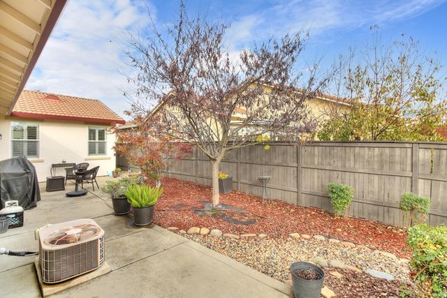 2383 Cotterdale Aly, Sacramento, CA 95835