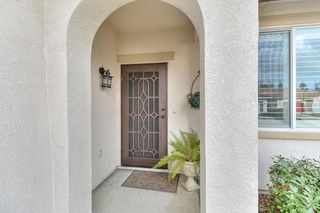 2383 Cotterdale Aly, Sacramento, CA 95835