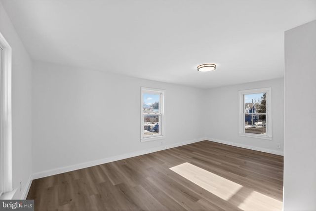 129 W WASHINGTON ST, Paulsboro, NJ 08066