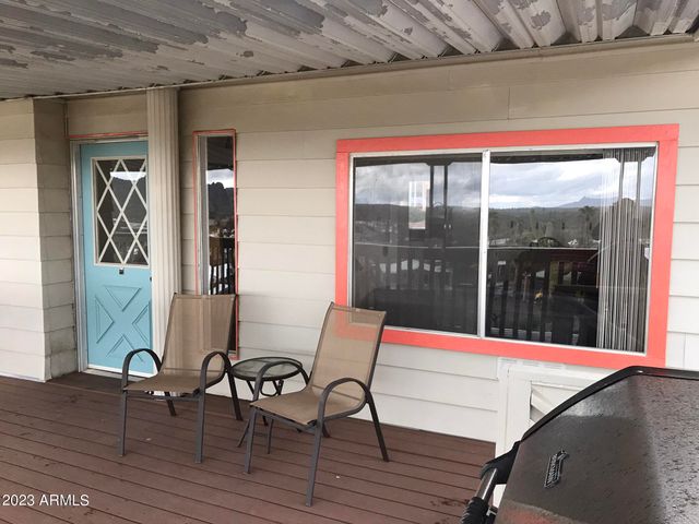 91 W SAHUARO Drive, Queen Valley, AZ 85118