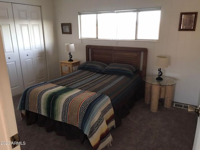 91 W SAHUARO Drive, Queen Valley, AZ 85118