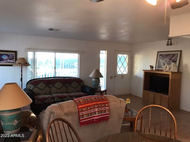 91 W SAHUARO Drive, Queen Valley, AZ 85118