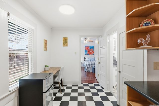 210 Mission St, San Antonio, TX 78210