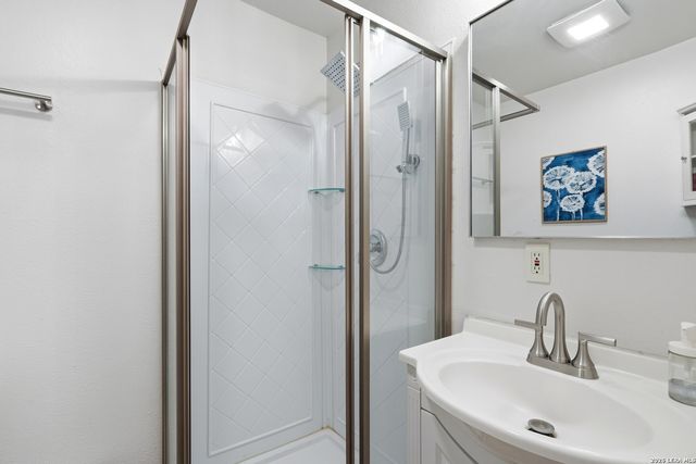 210 Mission St, San Antonio, TX 78210