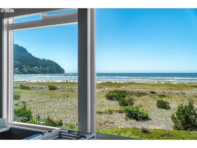 2316 BEACH Dr 157, Seaside, OR 97138