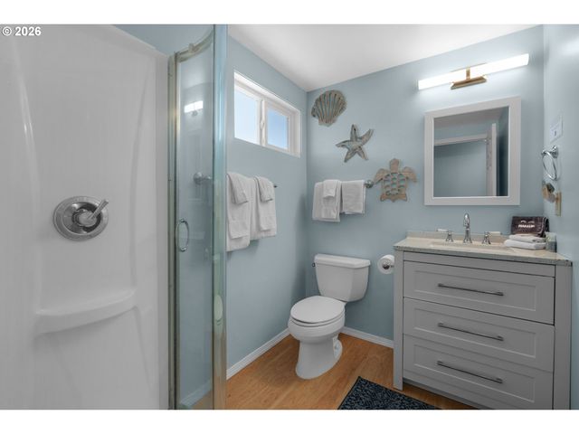 2316 BEACH Dr 157, Seaside, OR 97138