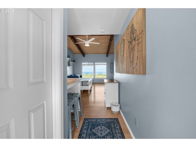 2316 BEACH Dr 157, Seaside, OR 97138