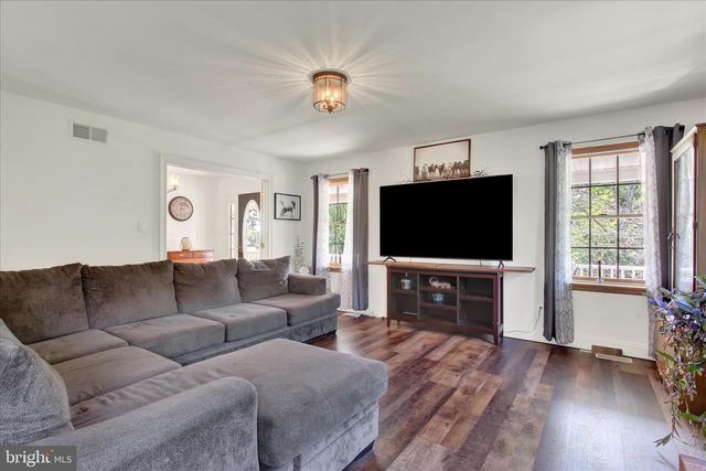 341 SCHWARTZ RD, Gettysburg, PA 17325