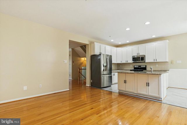 172 FRINGETREE DR, West Chester, PA 19380