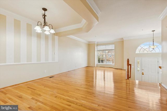 172 FRINGETREE DR, West Chester, PA 19380