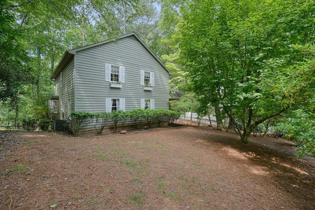 2205 Six Branches Drive, Roswell, GA 30076