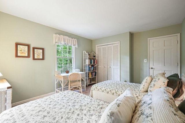 2205 Six Branches Drive, Roswell, GA 30076