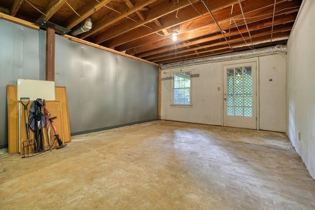 2205 Six Branches Drive, Roswell, GA 30076