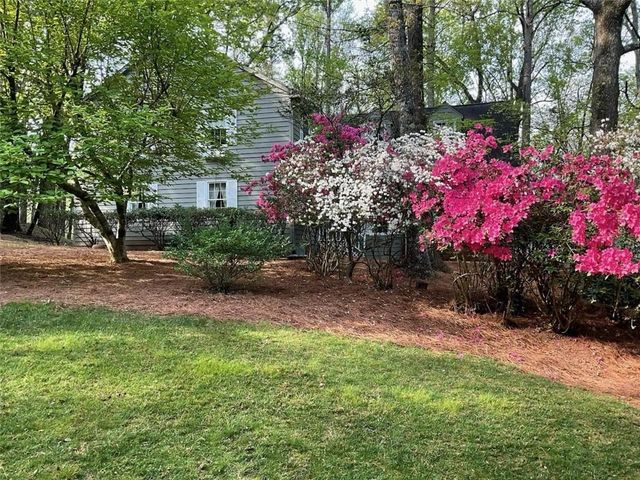 2205 Six Branches Drive, Roswell, GA 30076
