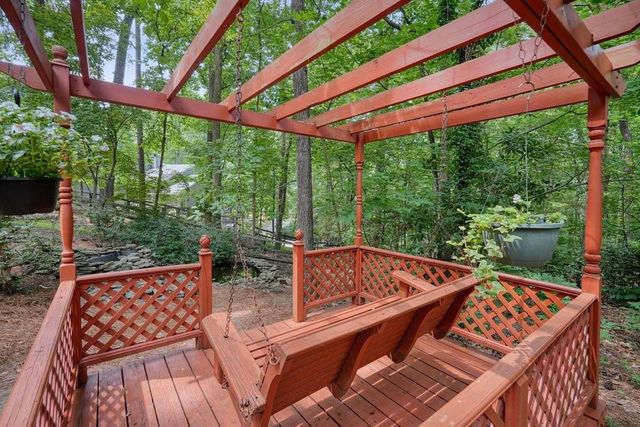 2205 Six Branches Drive, Roswell, GA 30076