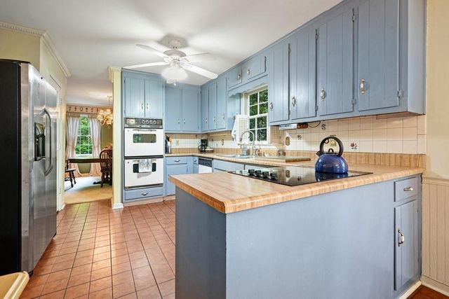 2205 Six Branches Drive, Roswell, GA 30076
