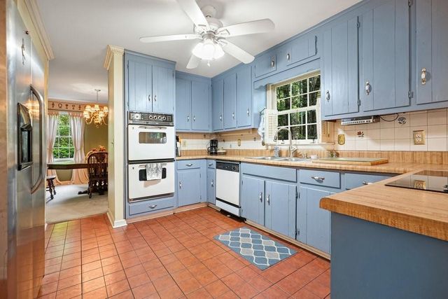 2205 Six Branches Drive, Roswell, GA 30076