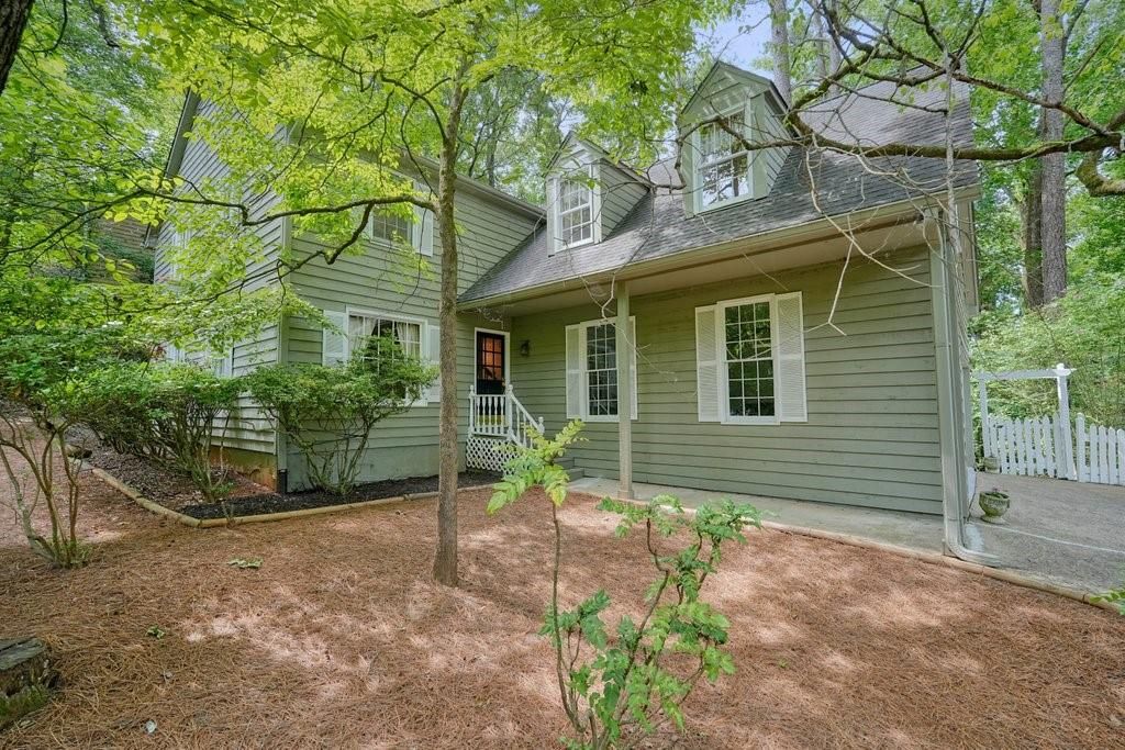 2205 Six Branches Drive, Roswell, GA 30076
