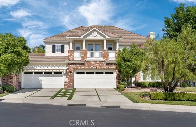 18 Bent Oak, Laguna Hills, CA 92679