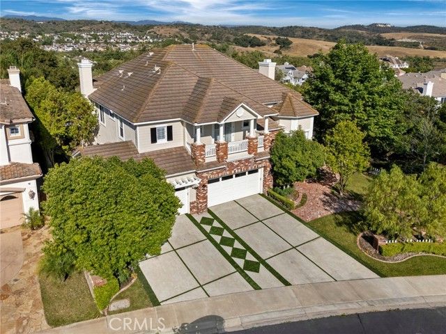18 Bent Oak, Laguna Hills, CA 92679