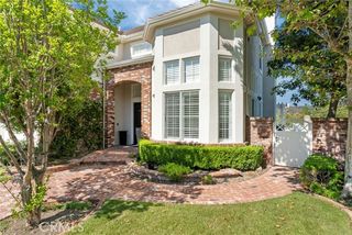 18 Bent Oak, Laguna Hills, CA 92679