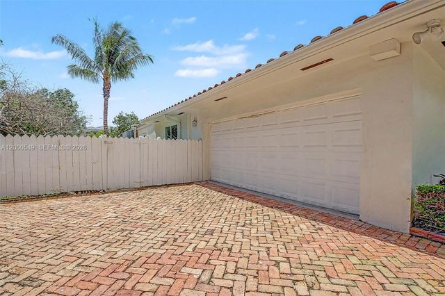 7230 SW 104th St, Pinecrest, FL 33156