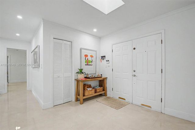 7230 SW 104th St, Pinecrest, FL 33156