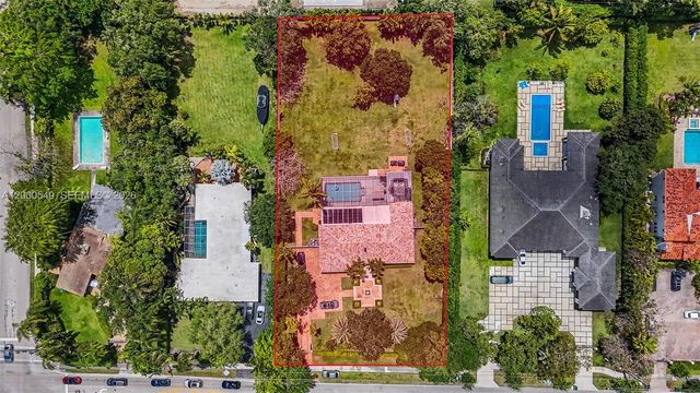 7230 SW 104th St, Pinecrest, FL 33156