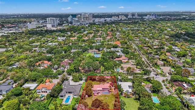 7230 SW 104th St, Pinecrest, FL 33156