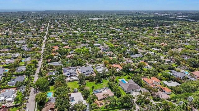 7230 SW 104th St, Pinecrest, FL 33156