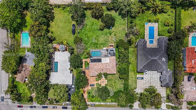 7230 SW 104th St, Pinecrest, FL 33156