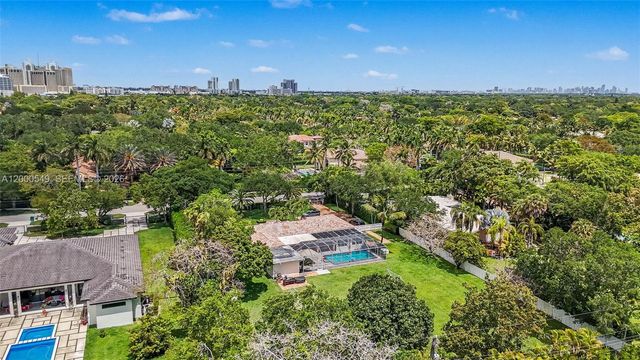 7230 SW 104th St, Pinecrest, FL 33156