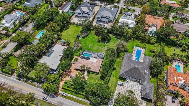 7230 SW 104th St, Pinecrest, FL 33156