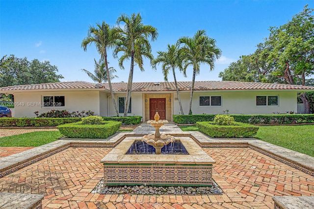 7230 SW 104th St, Pinecrest, FL 33156