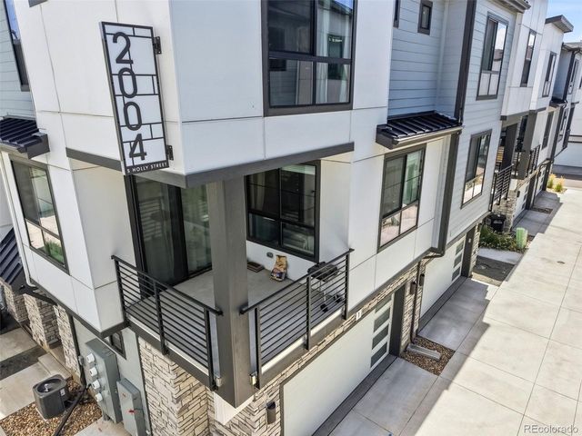 2004 S Holly St 1, Denver, CO 80222