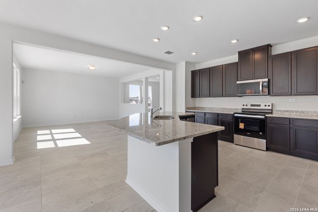 15516 ELECTRA CIR, San Antonio, TX 78245