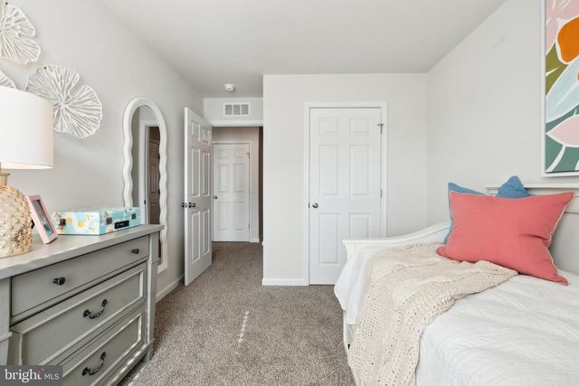 26 W STRASBURG RD, Front Royal, VA 22630