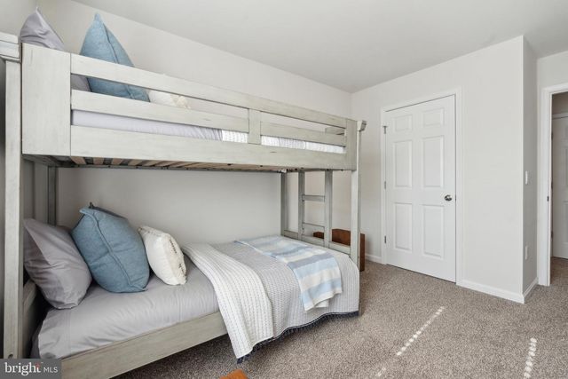 26 W STRASBURG RD, Front Royal, VA 22630